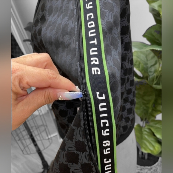 Juicy Couture JC Tricot Hoodie - Picture 9 of 13